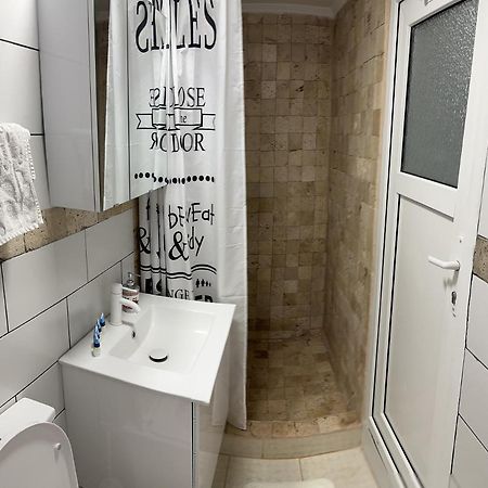 Apartamnet Regim Hotelier Бухарест Экстерьер фото