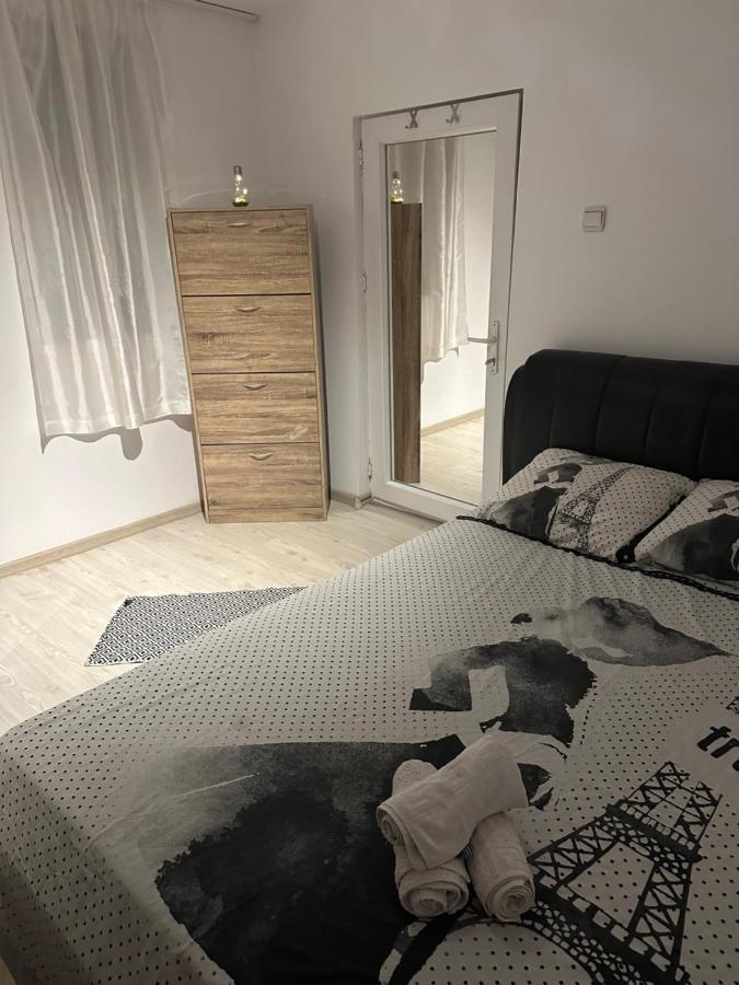 Apartamnet Regim Hotelier Бухарест Экстерьер фото