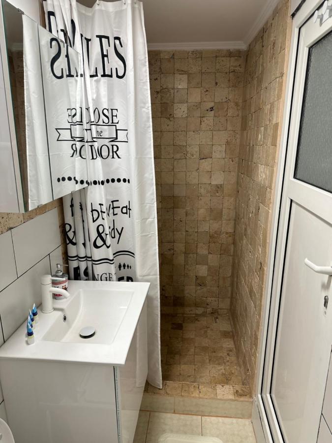 Apartamnet Regim Hotelier Бухарест Экстерьер фото